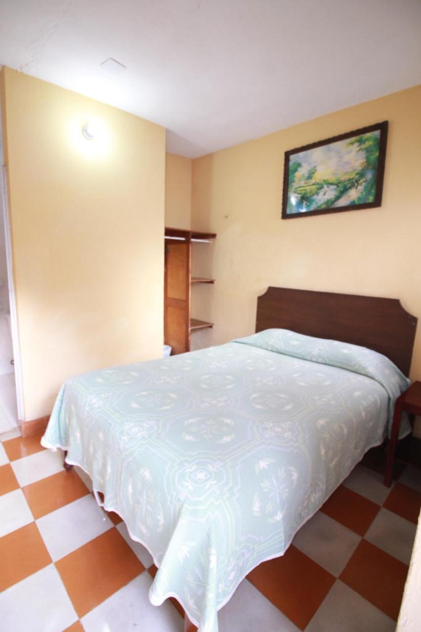 Hotel Bugambilias Ticul Esterno foto